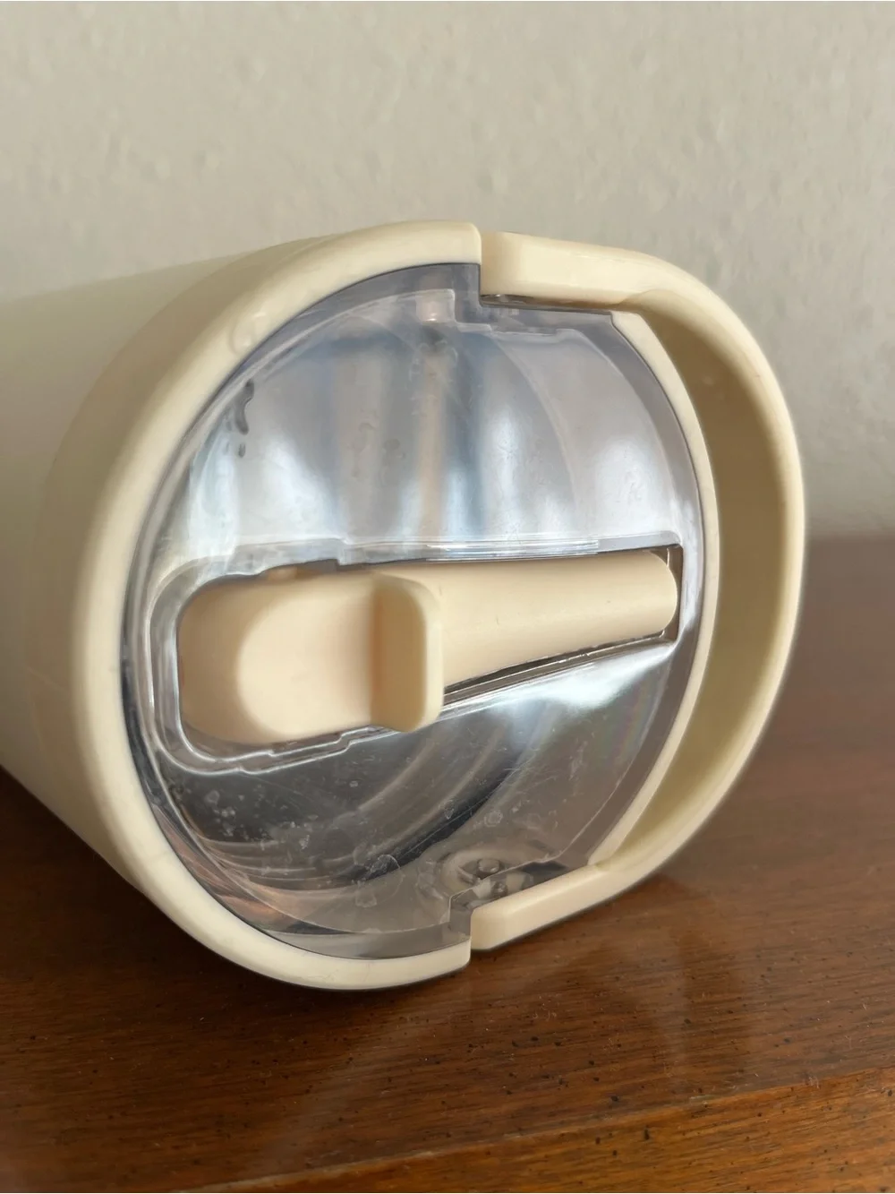 HydroJug Cream Travel Mug with Flip Lid